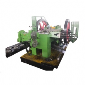 Bolt cold heading machine