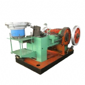 Hex bolt side cutting machine